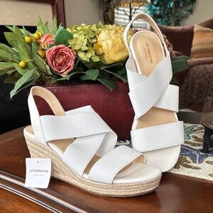 Brand New Liz Claiborne Memory Foam White Fabric Stretch Wedge Espadrille Sandal